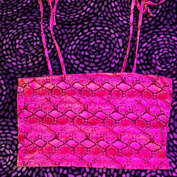 pink snake print shirt and skirt matching set - Picture 2 of 4